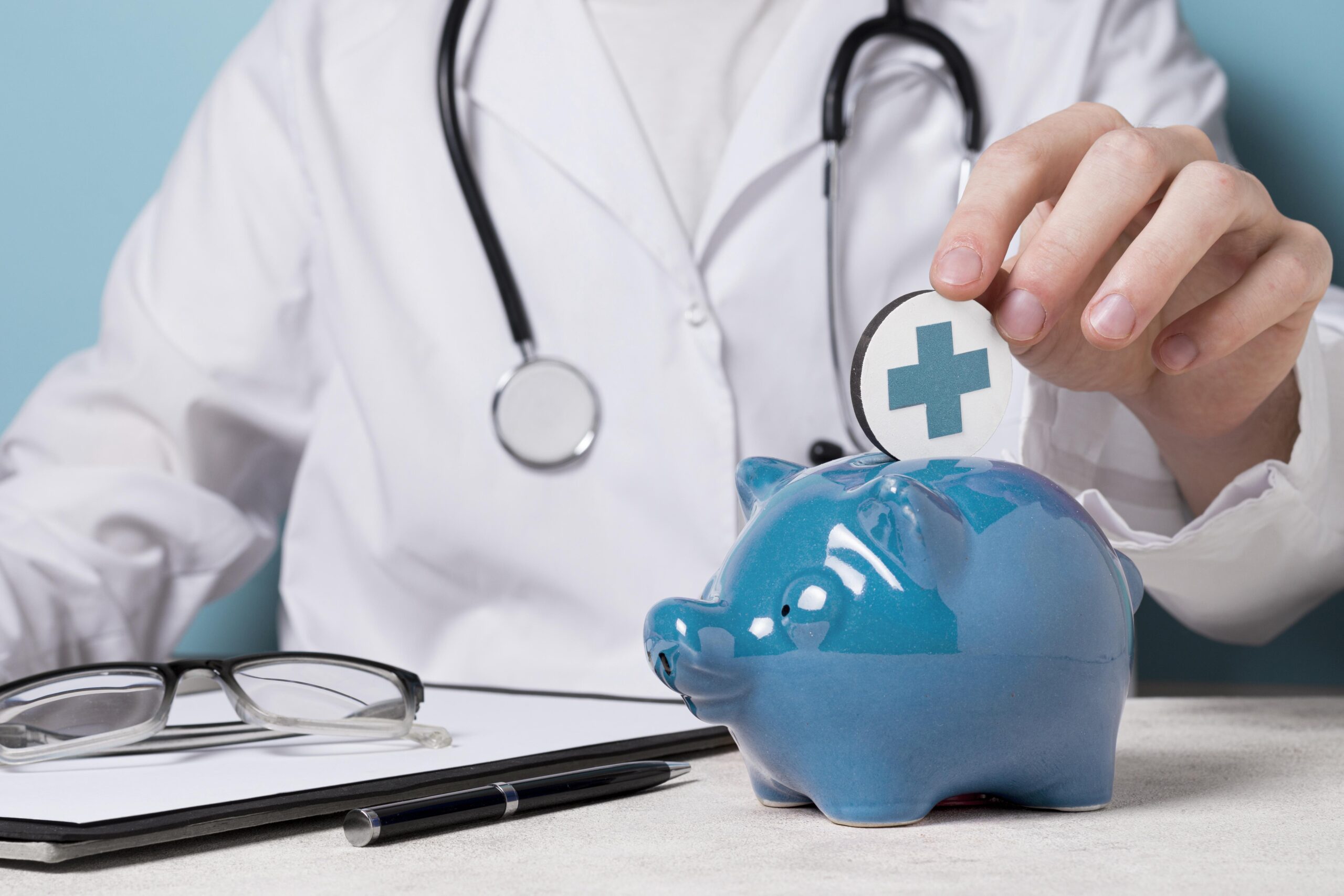 Imposto médico: qual é o modelo tributário mais vantajoso?